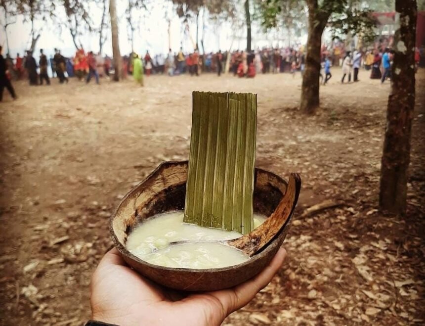 Konji Barayak, bubur tradisional khas Kuantan Singingi akan menjadi menu kuliner andalan menyambut Festival Pacu Jalur 2025