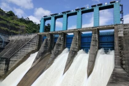 Waduk Pembangkit Listrik Tenaga Air (PLTA) Koto Panjang, Kabupaten Kampar, Provinsi Riau
