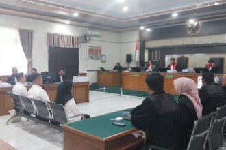 Ketiga terdakwa suap, termasuk eks PJ Wali Kota Pekanbaru Risnandar Mahiwa menghadapi sidang tuntutan di Pengadillan Negeri Pekanbaru